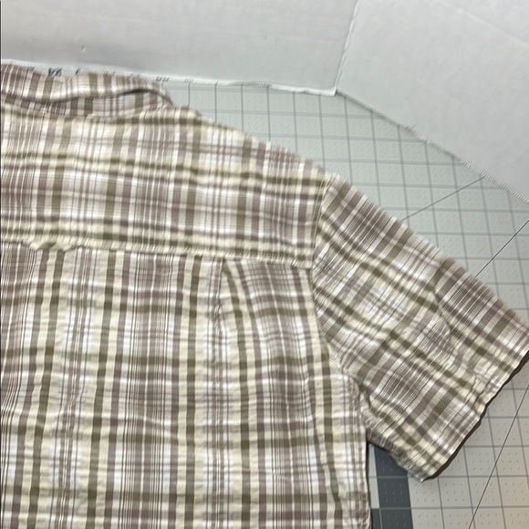 Royal Robbins Brown and White Casual Button Down Shirt - Picture 9 of 10